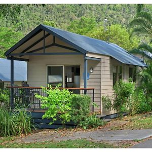 Standard Studio Cabin